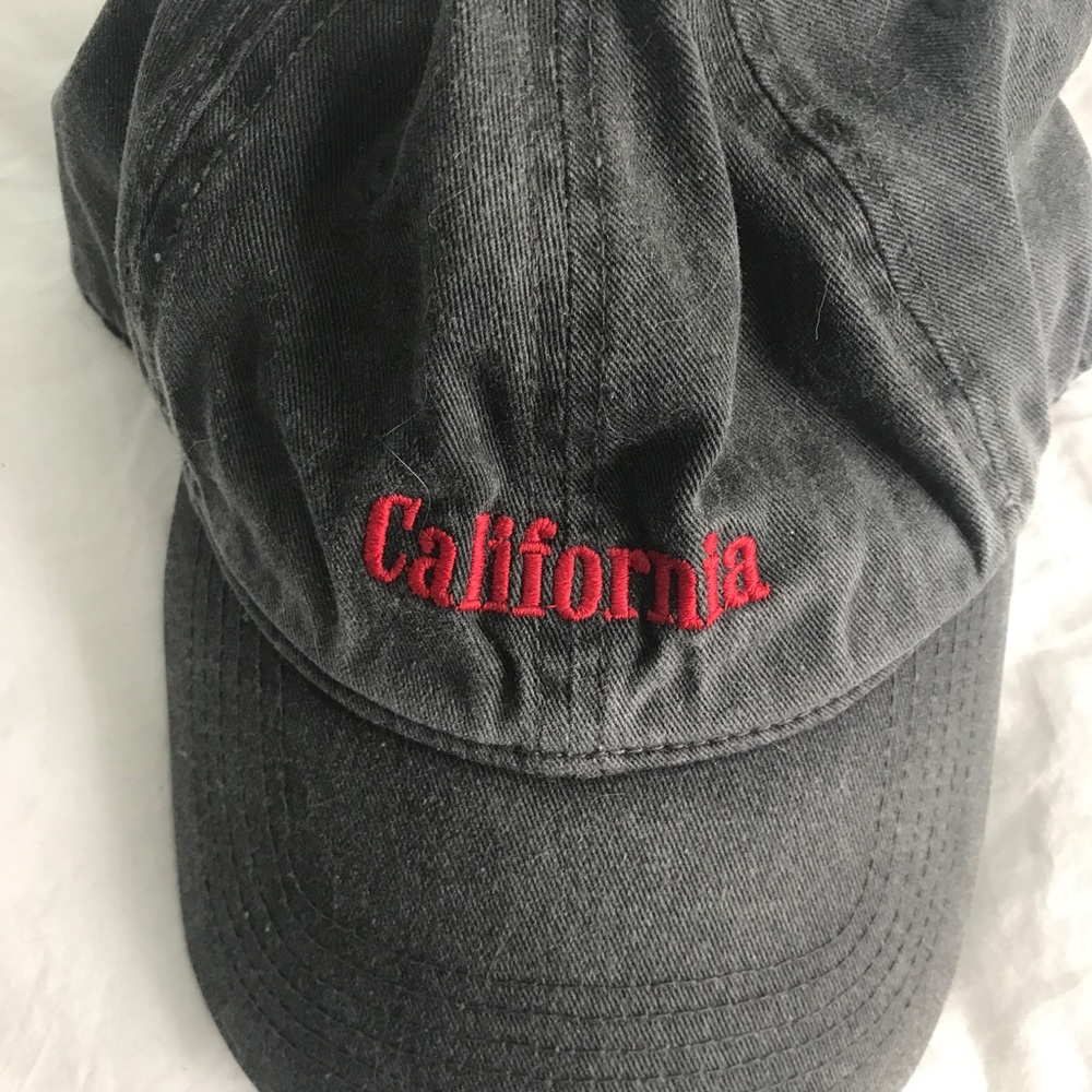 💙SOLD💙 Brandy Melville California Gray Cap - Picture 3 of 4